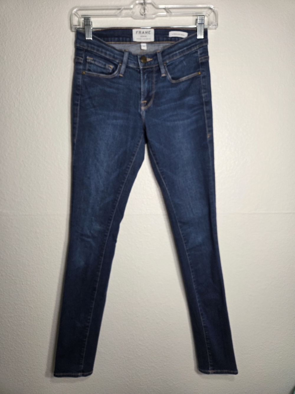 Frame Denim Jeans in Dark Blue Wash